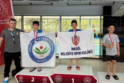 İnegöllü minik yüzücülerden 18 madalyalık gurur