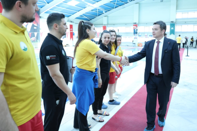 Osmangazi’de Kulaçlar Çocuk Bayramı İçin Atıldı