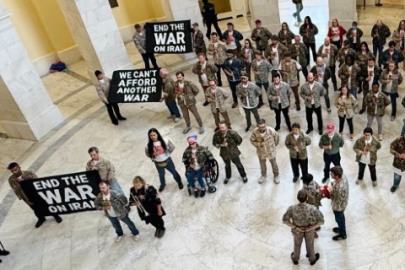ABD Kongresinde İran savaşını protesto eden gazilere gözaltı