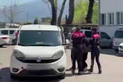 Bursa'da TikTok yayını kanlı bitti! Genç kadın yüzünden bıçaklandı