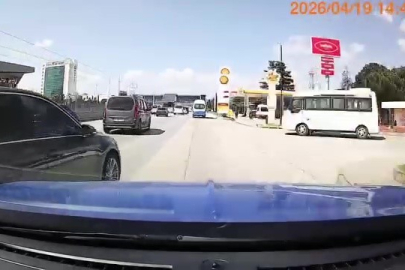 Makas atan sürücü kazaya davetiye çıkardı