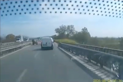 Ters yönden gelen at arabası trafiği tehlikeye attı