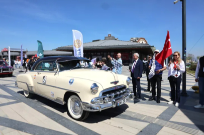 Klasik Otomobil Turu Bursa’ya renk getirdi