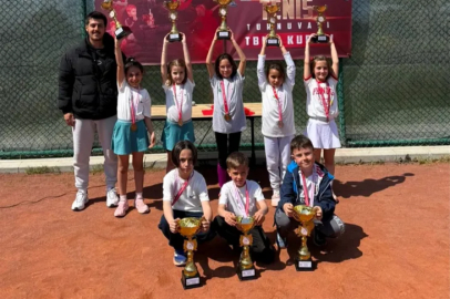 Bursa Osmangazili raketler 23 Nisan Kupası’nda parladı