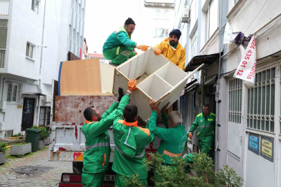 Osmangazi’de çöp eve müdahale