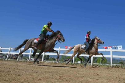Osmangazi’de Geleneksel Rahvan At Koşusu coşkusu