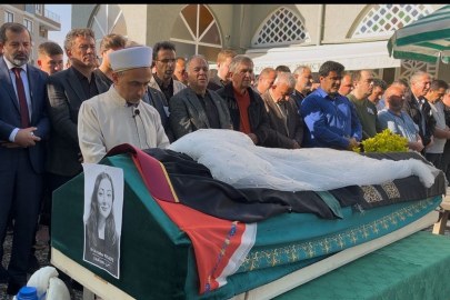 Cinayet kurbanı avukat Hatice Kocaefe duvağıyla son yolculuğuna uğurlandı