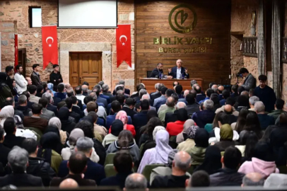 Efkan Ala Birlik Vakfı’nda gençlerle buluştu