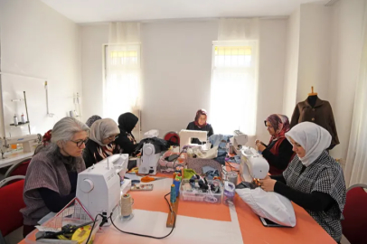 Osmangazi’de kadınlar geri dönüşümle üretiyor