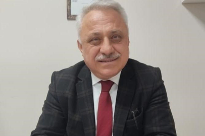 Bursa siyasetinin tanınan ismi eczacı Ayhan Özbek hayatını kaybetti