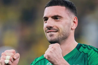 Merih Demiral'dan Bursaspor forması jesti!