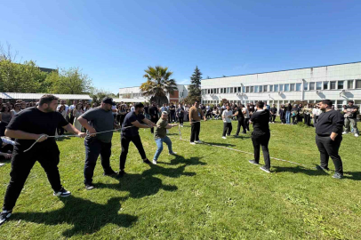 Tomurcuk Şenliği’nde öğrenciler keyifli anlar yaşadı