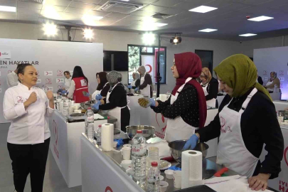 Türk Kızılay’ın "iyilikle pişen hayatlar’ atölyesi Bursa’da kadınlarla buluştu