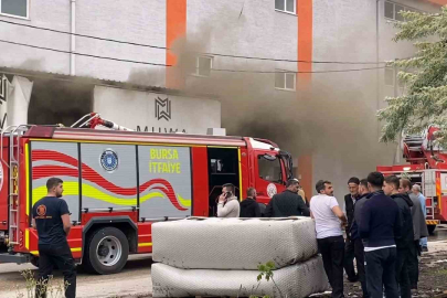 Koltuk fabrikasında korkutan yangın