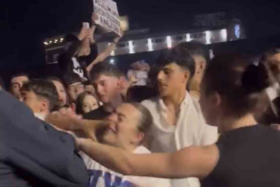 Konserde tekme ve yumruklar havada uçuştu