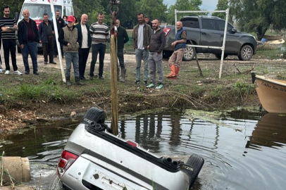 Bursa’da otomobil göle uçtu
