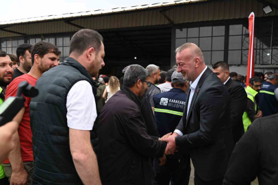 Karacabey Belediyesi personeli bayramlaştı