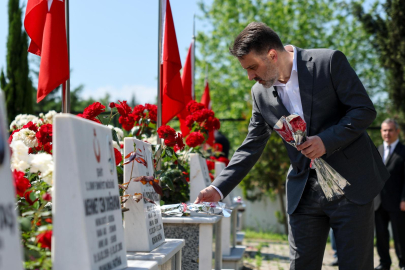 Başkan Vekili Şahin Biba’dan şehitlik ve esnaf ziyareti