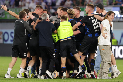 Paderborn, Bundesliga’ya yükseldi