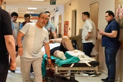 Çim biçerken parmaklarını biçti