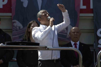 Özgür Özel "Biz kazanan CHP'yiz" Derhal kurultay!
