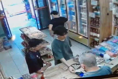 Kartı sahibine ulaşmak yerine, gidip alışveriş yaptılar