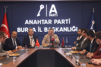 Bursa'da Yeniden Refah’tan Anahtar Parti’ye Bir Katılım Daha