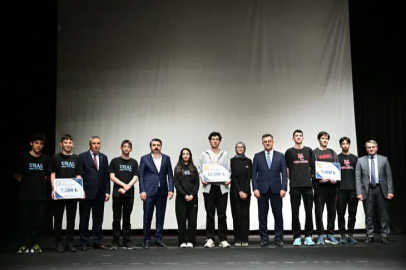 Liselerarası Veri Olimpiyatı’nda Ödüller Sahiplerini Buldu
