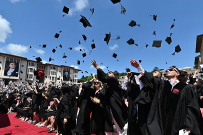 Türkiye'de yükseköğretim mezuniyetinde rekor artış!