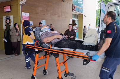 Bursa’da devrilen kamyonun sürücüsü yaralandı