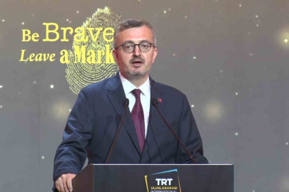 İletişim Başkanı Duran: "Gerçekleri olduğu gibi anlatmanın cesaret gerektirdiği bir dönemdeyiz"
