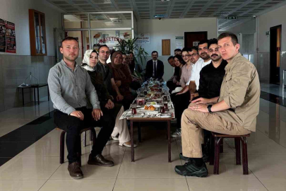 Karacabey Adliyesi’ne sabah en erken gelen personele sürpriz kahvaltı