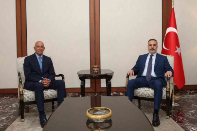 Bakan Fidan, ABD’nin Ankara Büyükelçisi Barrack’ı kabul etti