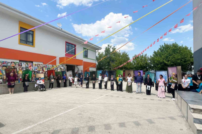 Frida Kahlo’nun eserleri, Bursa’da canlı tabloya dönüştü
