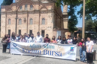 Gençler “Adım Adım Kadim Bursa” ile Tarihle Buluşuyor