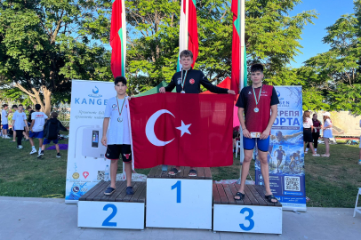 Yıldırımlı yüzücüler gurur tablosu oldu!