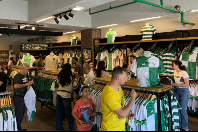 Bursaspor formalarına taraftardan yoğun ilgi