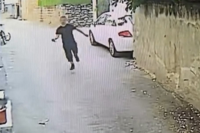 Telefonu çaldı, tazı gibi koştu