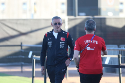 Hacıosmanoğlu: "Biz yolda yürüdüklerimizi yolda bulduklarımızla asla değişmeyiz"