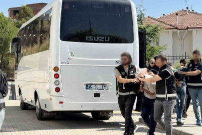 Daltonlar’a Orhangazi’de şafak baskını : 9 gözaltı