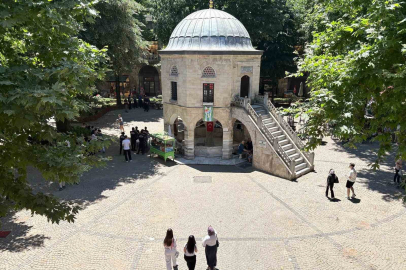 Kozahan’da masa ve sandalyeler yeniden toplatıldı