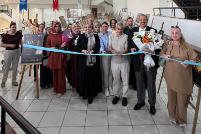 YILDIRIMLI FOTOĞRAFÇILARDAN ‘TARİHİ’ ÇEKİM