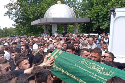 İznik Gölü’nde boğulan 21 yaşındaki İsmail İmamoğlu son yolculuğuna uğurlandı