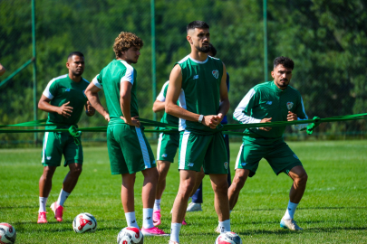 Bursaspor'un yeni transferleri takıma uyum sağladı!