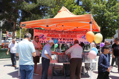 Boşandı, lokma döktürdü