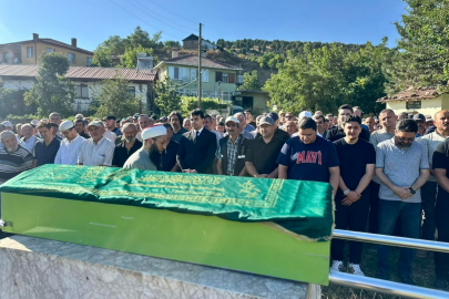 Kıbrısı Gazisi Ertuğrul Pehlivan ebediyete uğurlandı