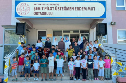 Burhaniye’de öğrencilere ikram