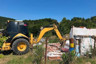 Çanakkale’de 16 kaçak yapı yıkıldı