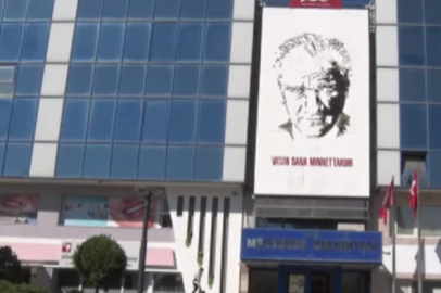 Menderes Belediyesine operasyon