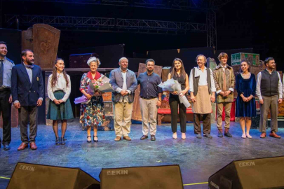 Açıkhava’da ‘cimri’ye alkış yağmuru